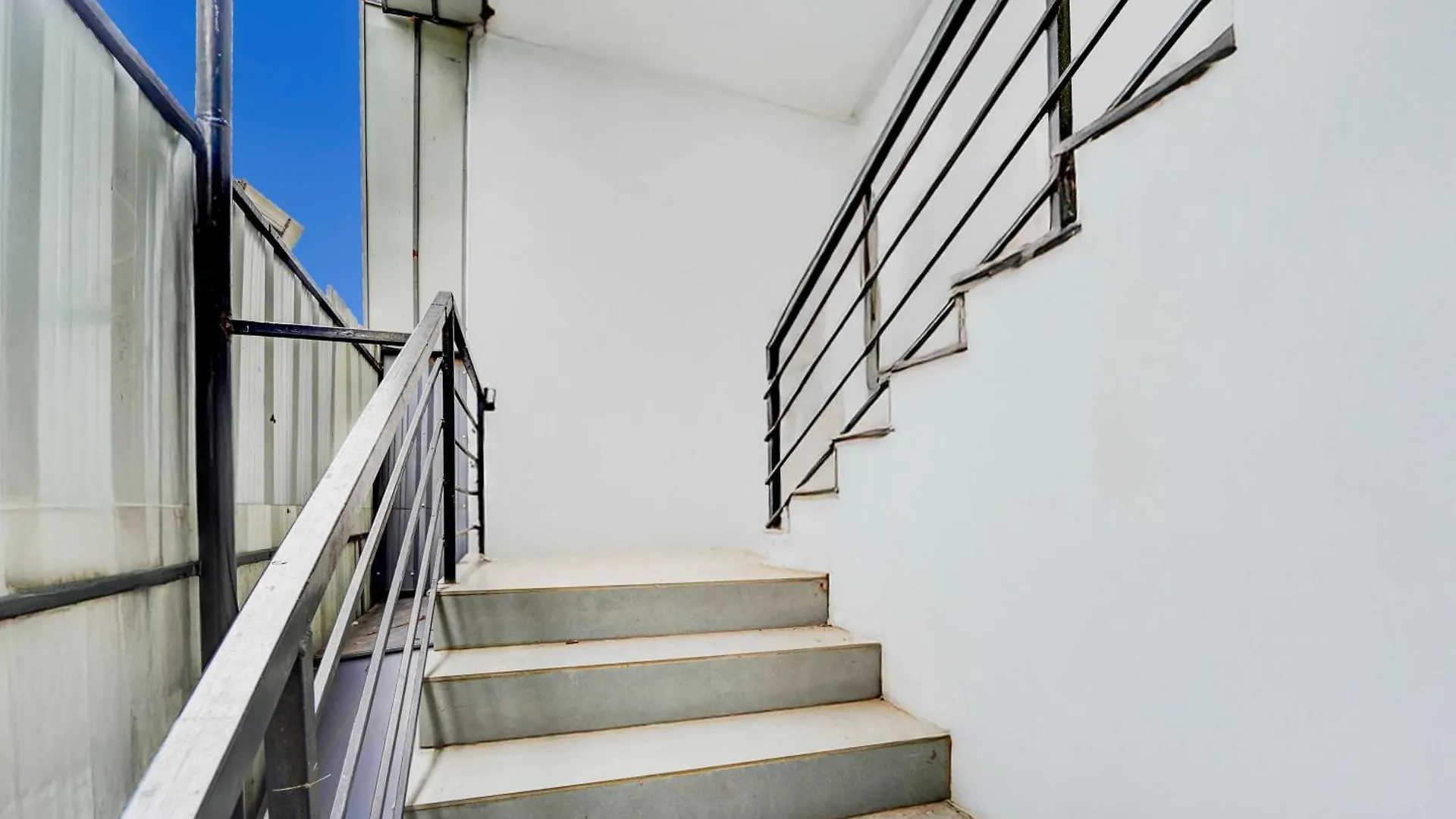Hotel Collection O Pukkattupady Aluva East Kochi Indie